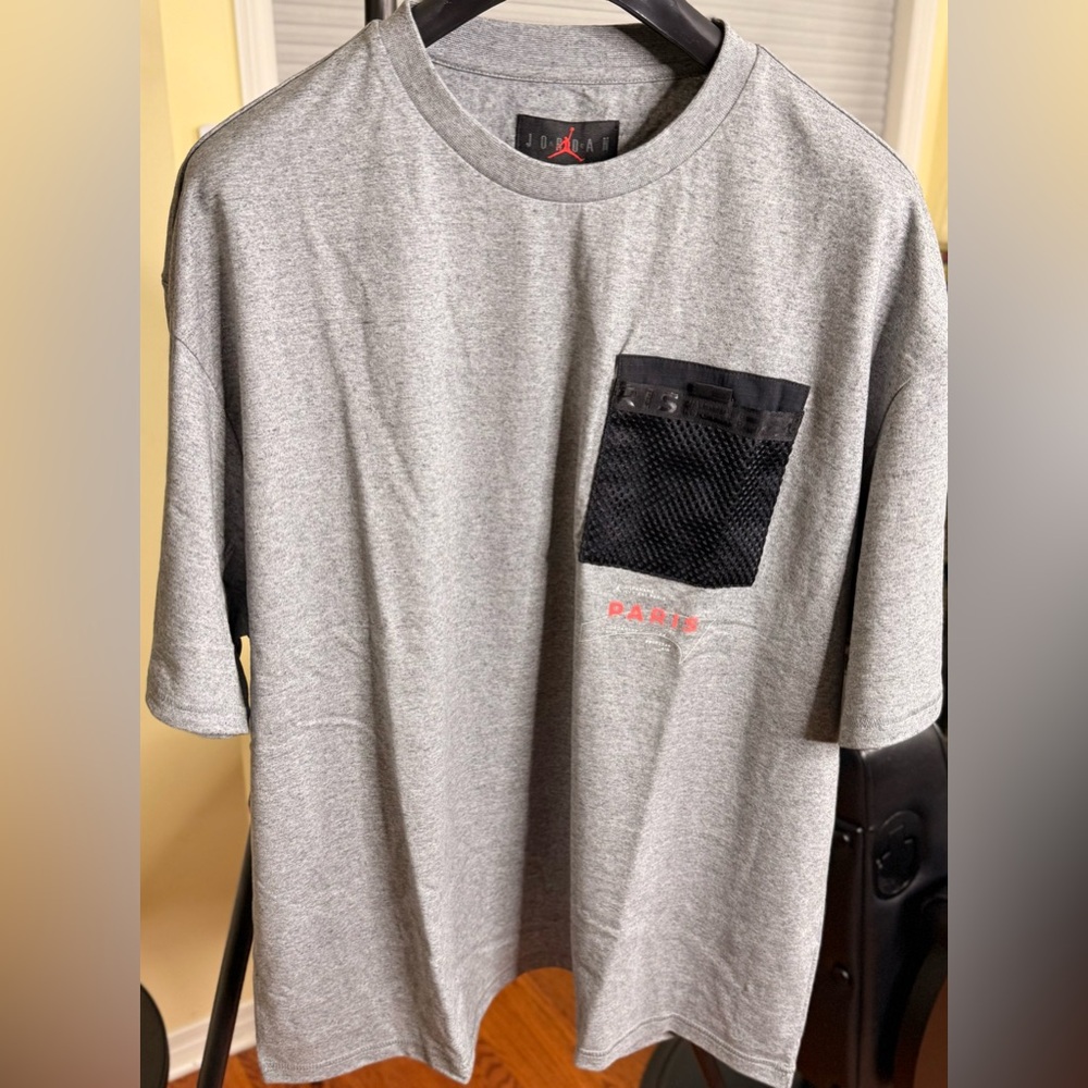 Gorgeous Air Jordan T-shirt!!!
Brand New